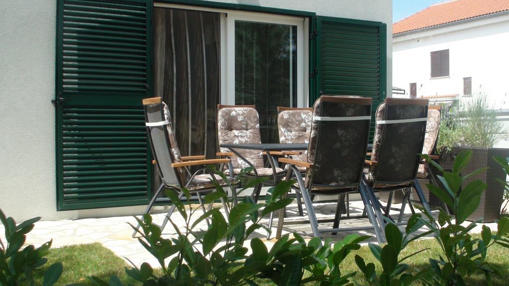 Apartments Eva Malinska Phòng bức ảnh